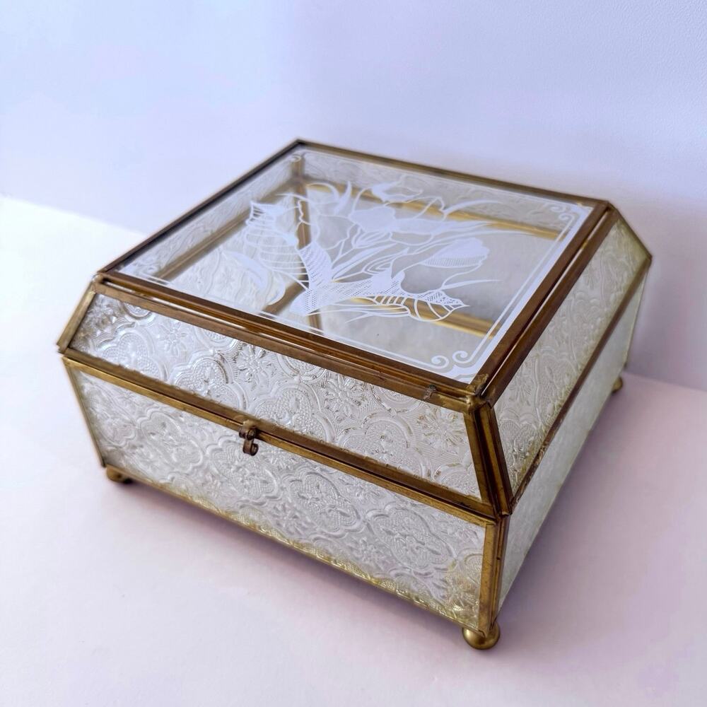 Vintage Brass Glass Box Mirror Floral Textured Side Footed Chain Latch 7 x 6 x 4